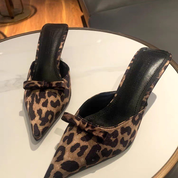 Ethnic Fashion For Women - Ciabatte da donna con stampa leopardata,