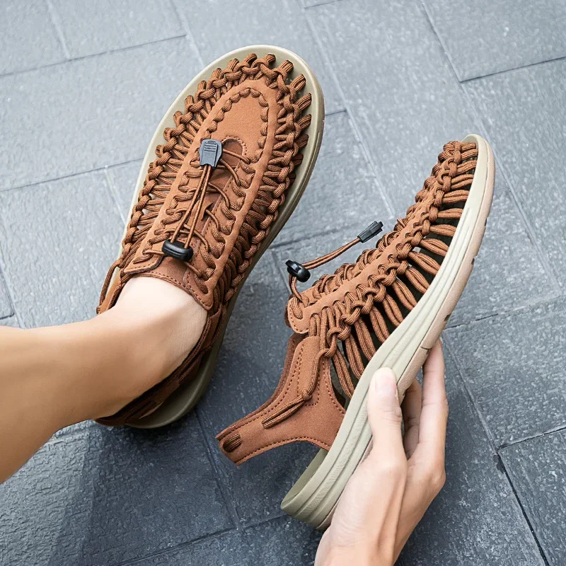 Men'S Ethnic Fashion Trends - Sandali da uomo 2026: Nuove scarpe