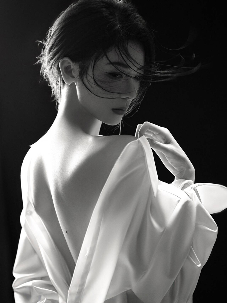 Nuova Moda 2026: Camicia Sexy  - Ethnic Fashion Shoot recensione e prezzo