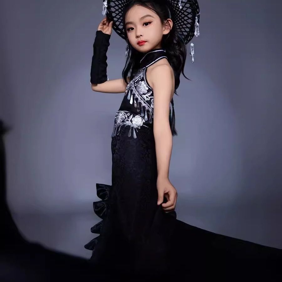 Abito per bambini Gonna da tra - Ethnic Fashion Runway recensione e prezzo