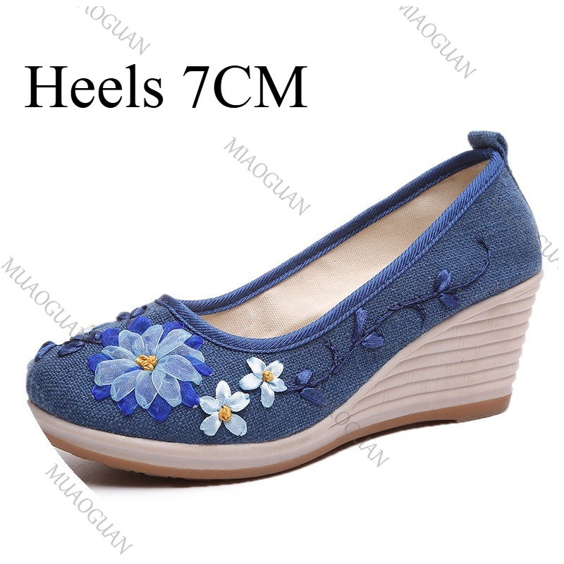 Scarpe con Zeppa Ricamate da D - Ethnic Fashion For Women recensione e prezzo