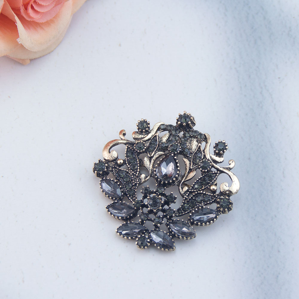 Elegante Spilla Vintage Araba  - Ethnic Chic Fashion recensione e prezzo
