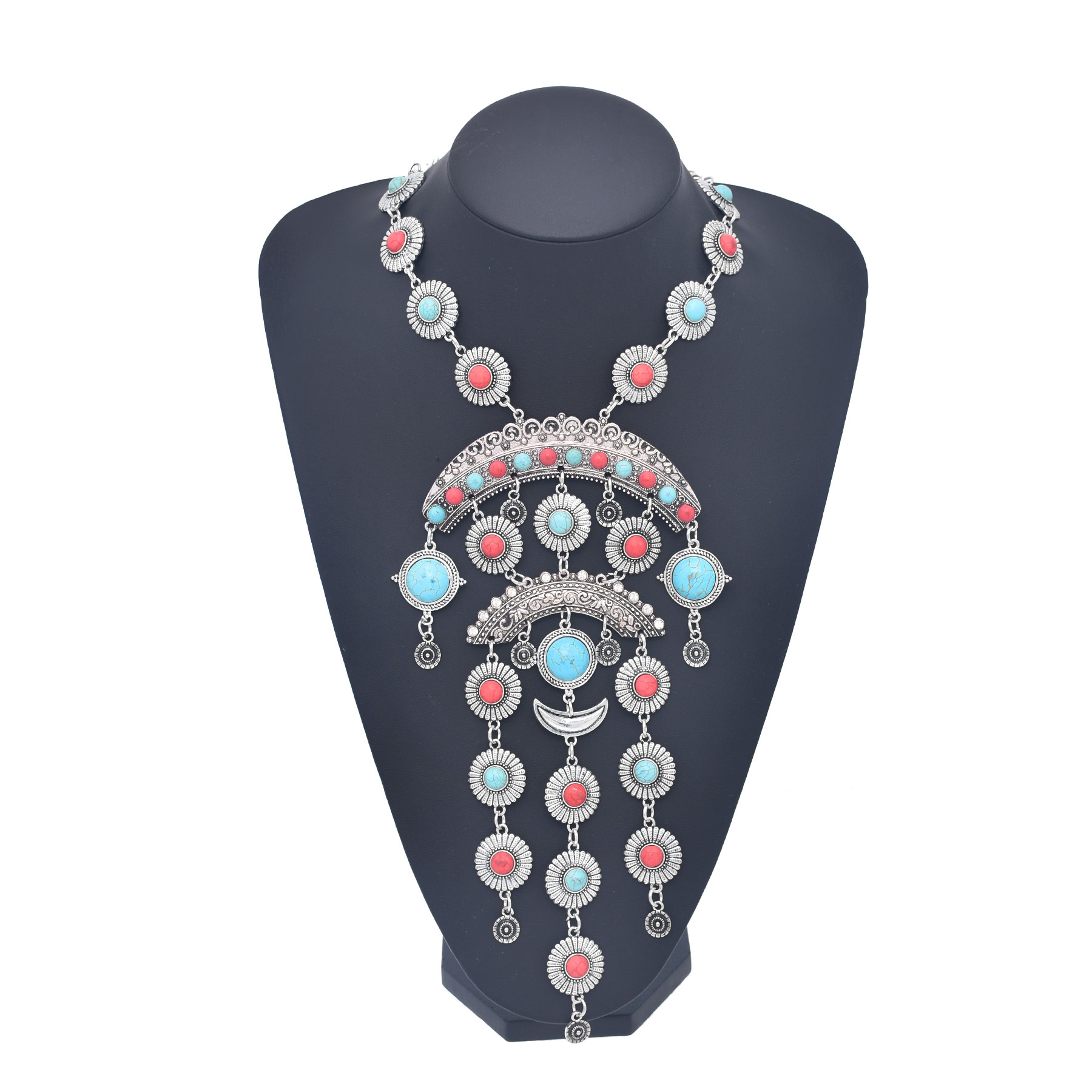 Collana vintage in stile etnic - Ethnic Fashion Shoot recensione e prezzo