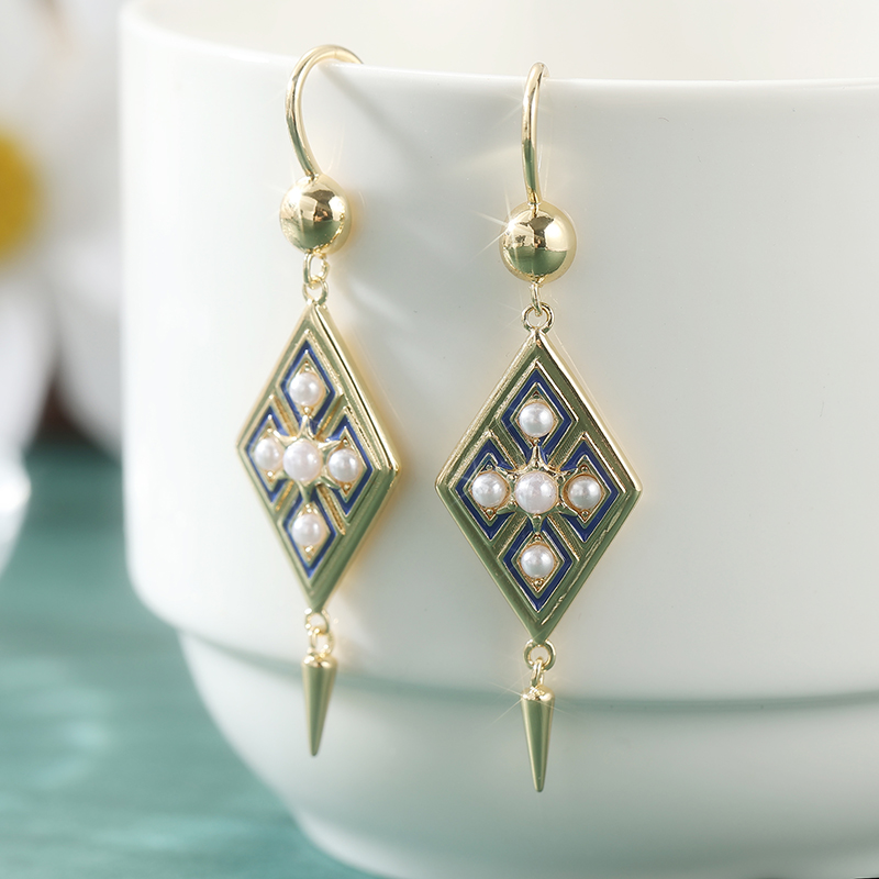 Orecchini Pendenti Eleganti in - Ethnic Chic Fashion recensione e prezzo