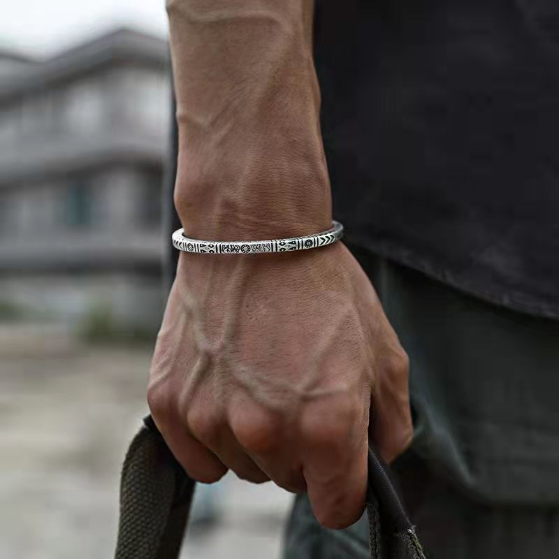Bracciale con motivo a forma d - Men'S Ethnic Fashion Trends recensione e prezzo