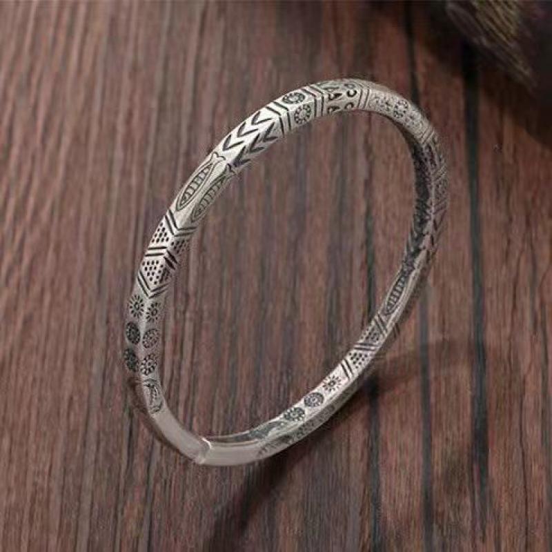 Bracciale con motivo a forma d - Men'S Ethnic Fashion Trends recensione e prezzo
